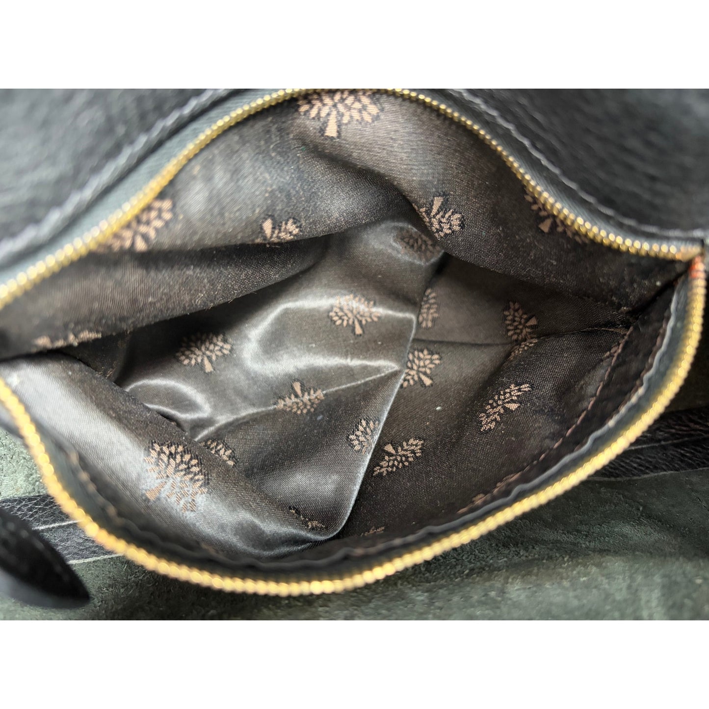 Mulberry Vintage Emmy Black Grained Leather Shoulder Bag Brass Hardware Twin Turnlock