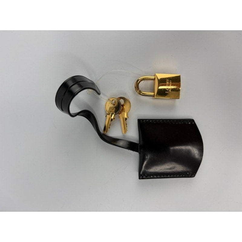 Loewe Laura 26 Bag Black Pebbled Leather Gold Chain Padlock Spain Vevers